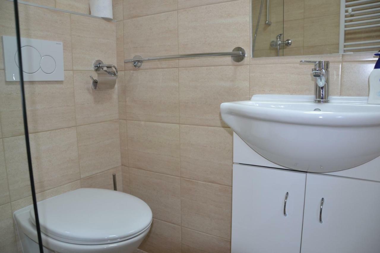 Attic Rooms Tabor Ngoại thất bức ảnh