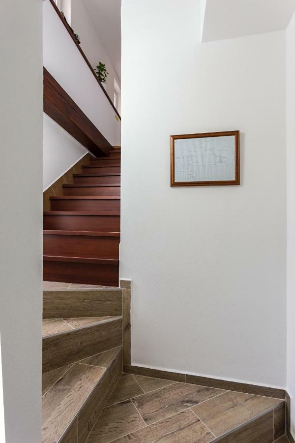 Attic Rooms Tabor Ngoại thất bức ảnh