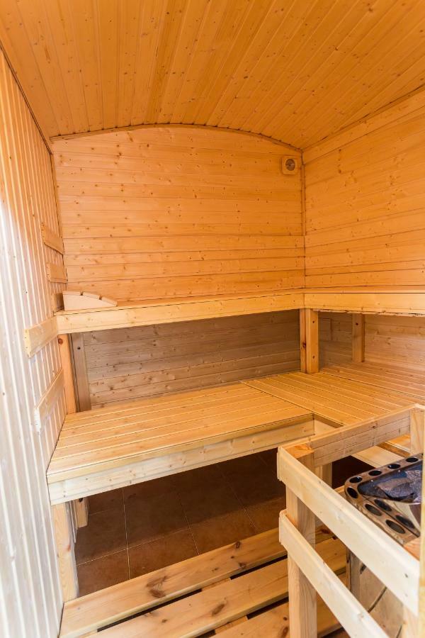 Attic Rooms Tabor Ngoại thất bức ảnh